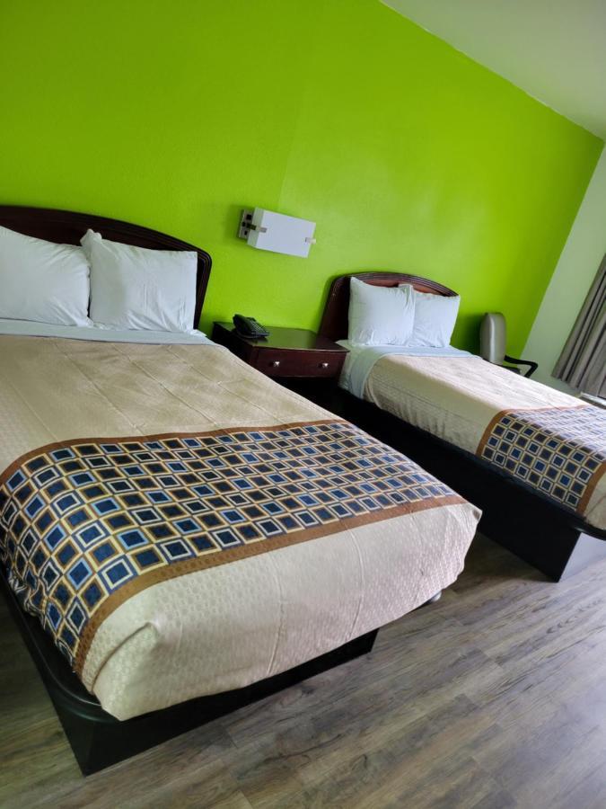 Zainee Inc Budgetel Inn And Suites 奧古斯塔 外观 照片