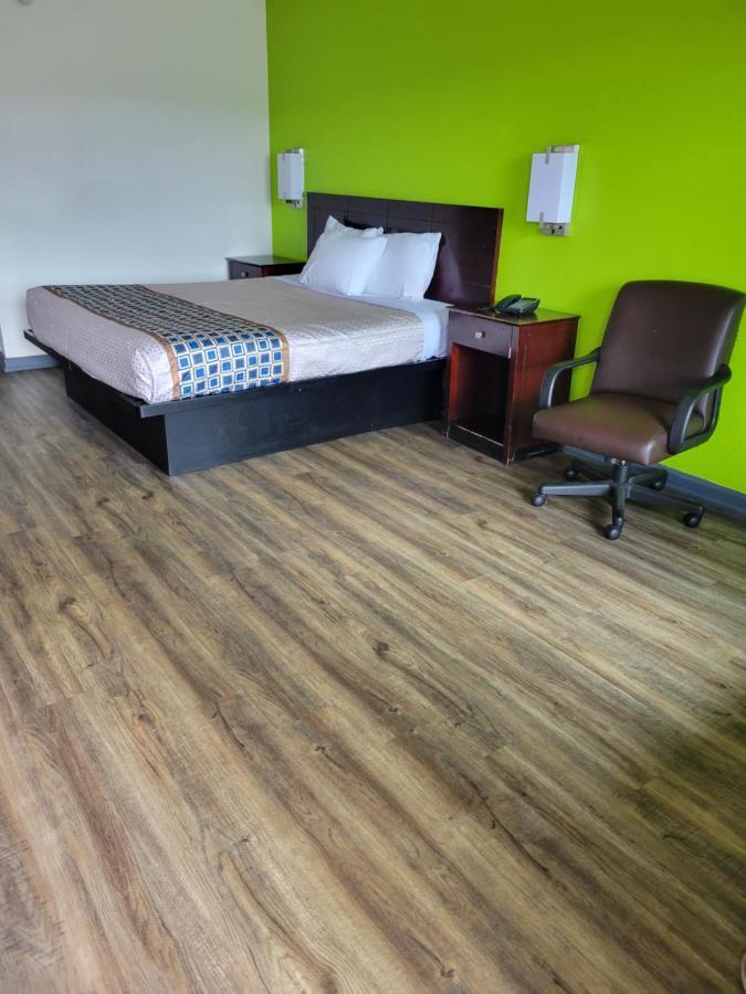 Zainee Inc Budgetel Inn And Suites 奧古斯塔 外观 照片