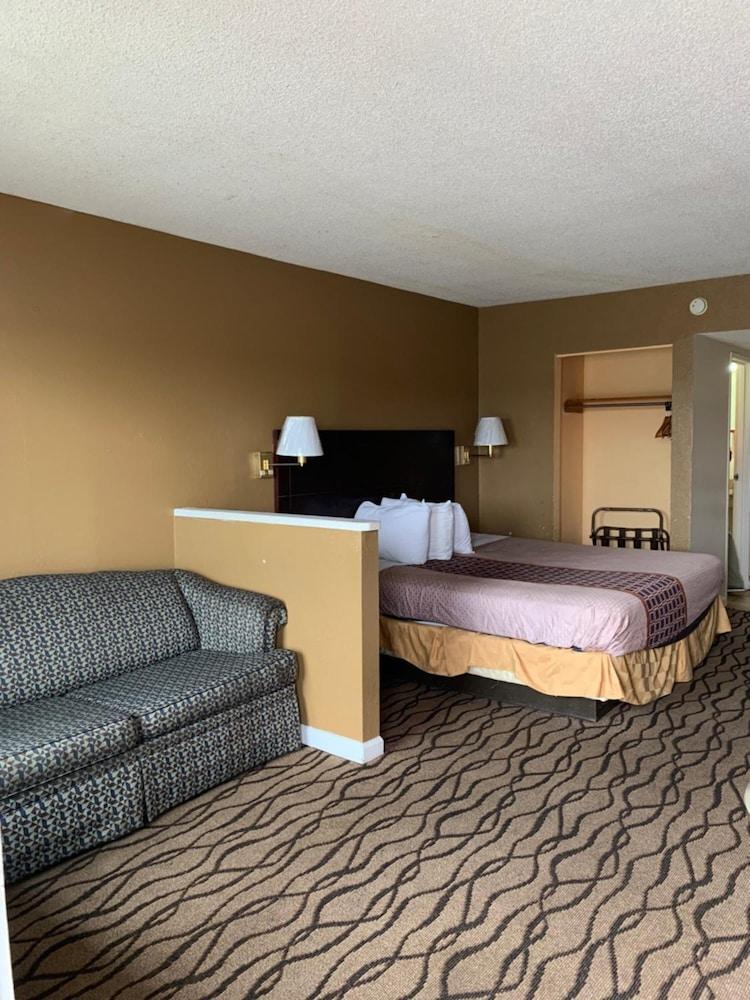 Zainee Inc Budgetel Inn And Suites 奧古斯塔 外观 照片