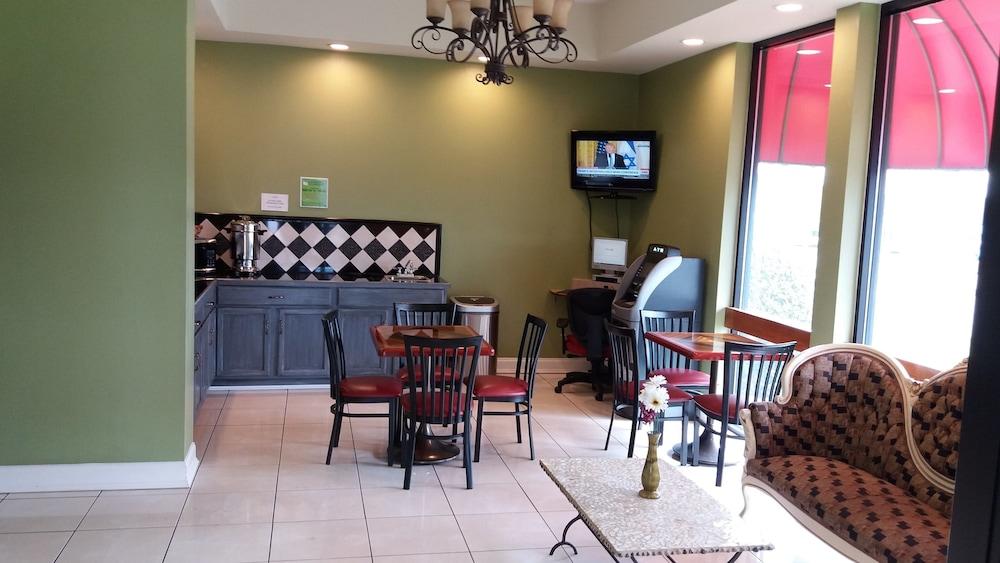 Zainee Inc Budgetel Inn And Suites 奧古斯塔 外观 照片