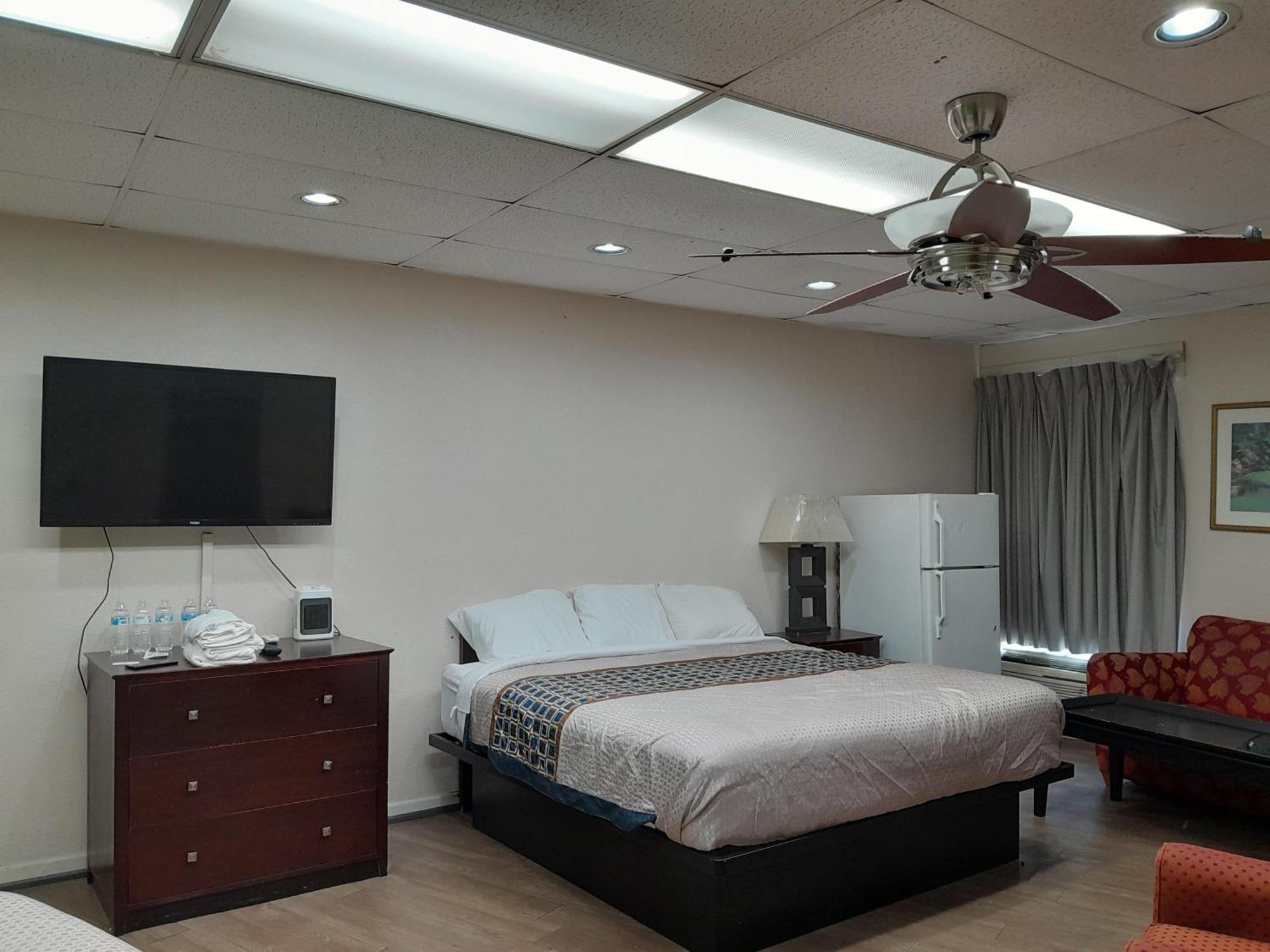 Zainee Inc Budgetel Inn And Suites 奧古斯塔 外观 照片