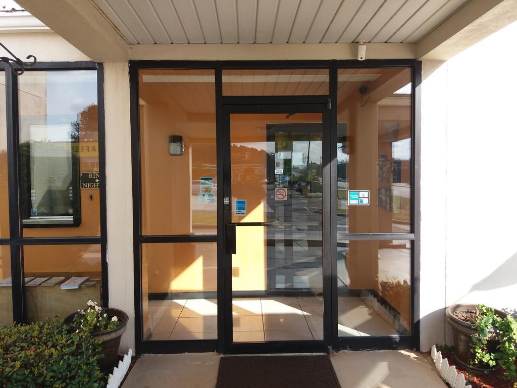 Zainee Inc Budgetel Inn And Suites 奧古斯塔 外观 照片